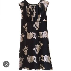 Tracy Reese hundred percent silk, black and white floral dress size petite